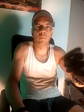 latinmartin73 online show from January 2025 12:15:01 AM