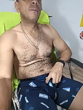 latinmartin73 online show from July 2026 02:40:01 AM