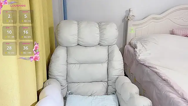 Caitlyn   online show from October 2025 11:32:02 AM