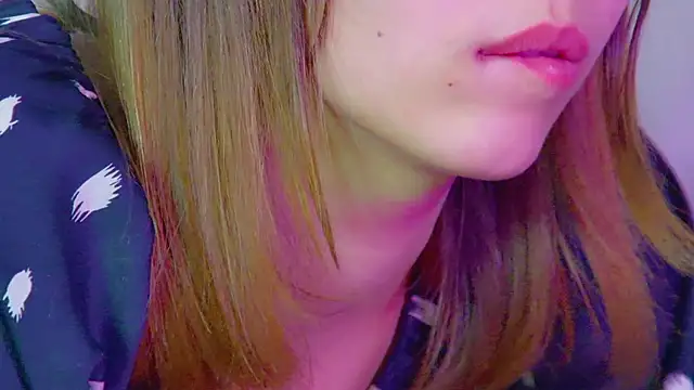 PollyLanders online show from March 2025 03:42:01 AM