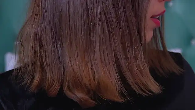 PollyLanders online show from November 2025 07:45:02 PM