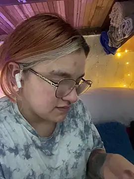 SophiaWeestt99 online show from November 2025 05:44:01 AM