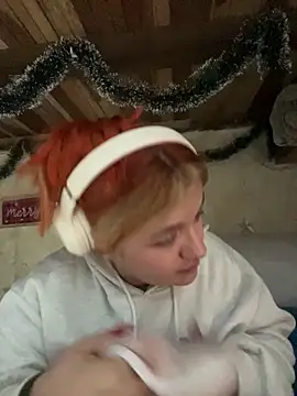 SophiaWeestt99 online show from December 2025 02:17:01 AM