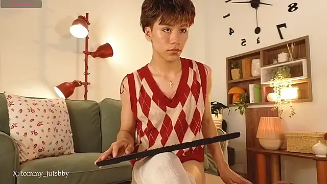 Snapshot of Tommyfoxboy chatting on July 2026 01:14:02 PM Tommyfoxboy online show from July 2026 01:14:02 PM