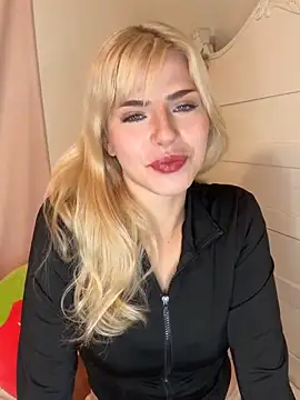 SirenitySirenxx online show from December 2024 09:23:02 PM