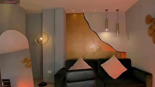 RebeccaHudson online show from December 2025 07:20:02 PM