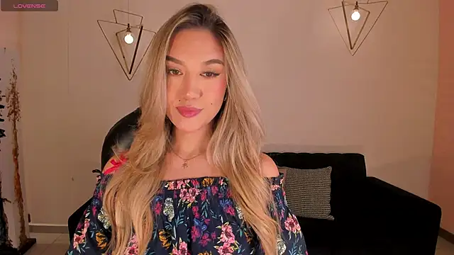 RebeccaHudson online show from February 2026 08:27:02 PM