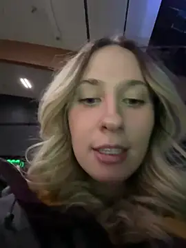 Snapshot of M1ssyk1ssy chatting on December 2024 10:47:02 PM M1ssyk1ssy online show from December 2024 10:47:02 PM