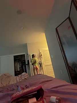 M1ssyk1ssy online show from April 2026 06:27:02 PM