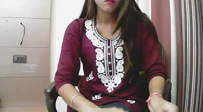 collage hoty online show from March 2025 05:28:01 PM