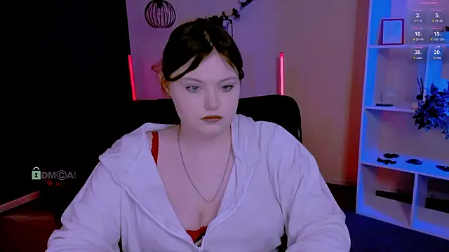 nikole kitt online show from March 2026 08:02:02 PM