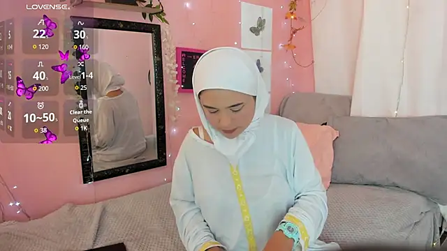 AliaAsad online show from November 2025 12:37:01 PM