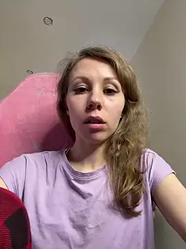 Lill Mary online show from March 2025 05:57:02 AM