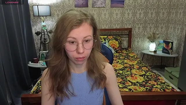 Lill Mary online show from February 2026 01:33:01 AM