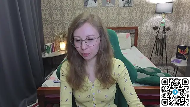 Lill Mary online show from April 2026 02:05:01 AM