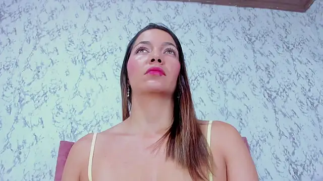 Mia Malkovaa  online show from January 2026 04:31:02 PM