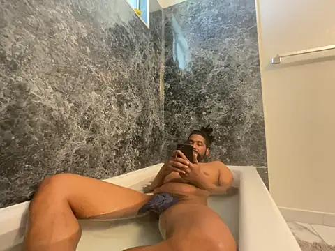 bigdinca online show from April 2026 06:44:02 PM