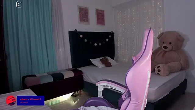 alice guerin  online show from February 2025 04:16:02 AM