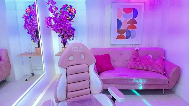 Gabby evanns online show from September 2025 12:09:02 PM