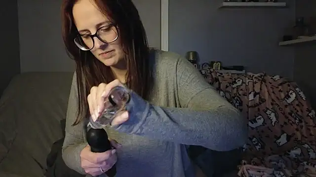 TheBustyHouseWife online show from March 2025 03:36:02 AM