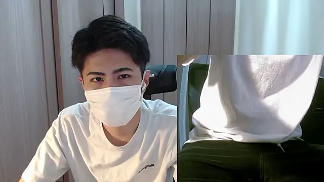 Snapshot of ryota_kkk chatting on May 2026 11:28:01 AM ryota kkk online show from May 2026 11:28:01 AM