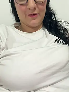 Snapshot of Soe_Lara chatting on March 2025 11:57:02 PM Soe Lara online show from March 2025 11:57:02 PM