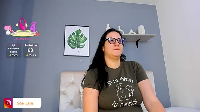 Snapshot of Soe_Lara chatting on October 2025 11:00:02 AM Soe Lara online show from October 2025 11:00:02 AM