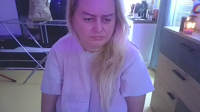 Meliss Official9 online show from March 2025 03:25:02 PM