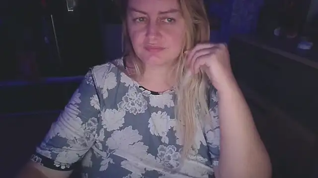 Meliss Official9 online show from October 2025 09:15:01 PM