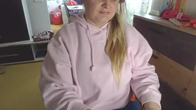 Meliss Official9 online show from April 2026 08:52:02 AM