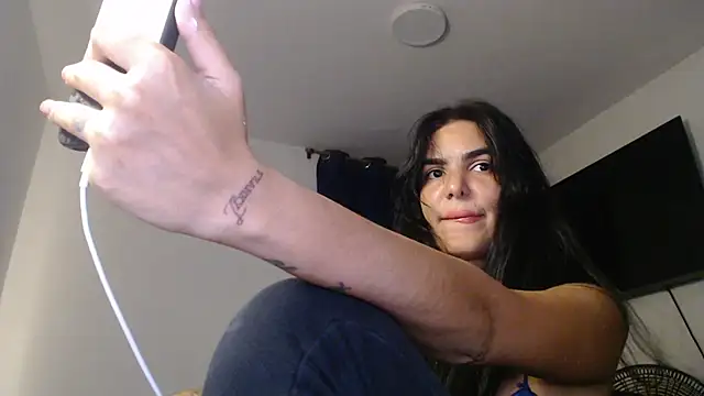 Snapshot of MARYADSUARD chatting on April 2026 05:30:01 AM MARYADSUARD online show from April 2026 05:30:01 AM
