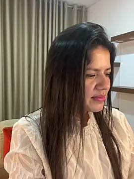 Alice Biel online show from February 2025 01:34:02 AM