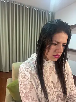 Alice Biel online show from February 2025 01:10:01 PM