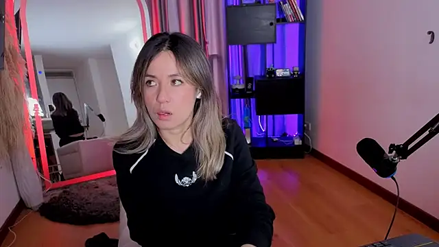 sexfire lalita online show from April 2026 09:23:01 PM