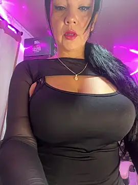 Hot beauty   online show from September 2025 03:40:02 AM
