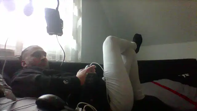Snapshot of NewyorkDimi chatting on March 2026 06:20:01 AM NewyorkDimi online show from March 2026 06:20:01 AM