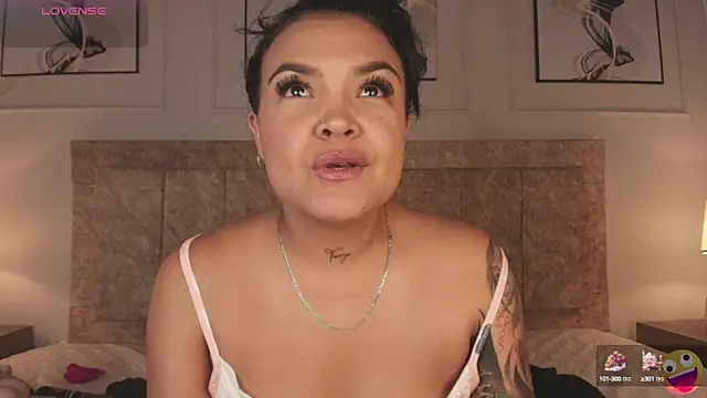 lyn adamns online show from February 2025 11:45:01 PM