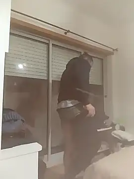 jonyfree1978 online show from December 2024 11:05:01 PM