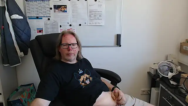 Snapshot of VSteph chatting on May 2026 01:07:02 PM VSteph online show from May 2026 01:07:02 PM