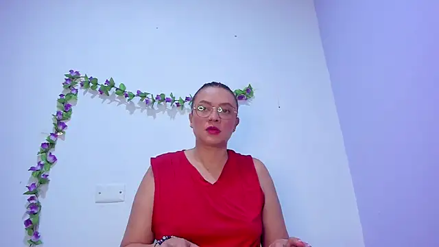 Snapshot of nicollee18 chatting on January 2025 09:01:02 AM nicollee18 online show from January 2025 09:01:02 AM