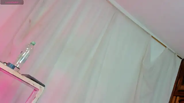 Itsme Daniela online show from March 2026 04:45:02 PM