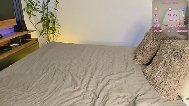 Alexawhiittee online show from December 2025 03:24:02 AM