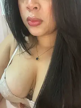 debiigg online show from February 2025 04:26:02 AM
