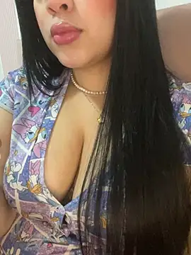 debiigg online show from February 2025 08:28:01 PM