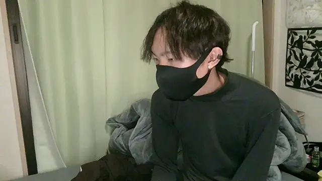 Snapshot of UKI06 chatting on December 2024 12:49:02 PM UKI06 online show from December 2024 12:49:02 PM