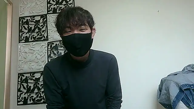 Snapshot of UKI06 chatting on March 2025 04:19:01 AM UKI06 online show from March 2025 04:19:01 AM