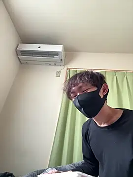 Snapshot of UKI06 chatting on March 2025 04:14:01 AM UKI06 online show from March 2025 04:14:01 AM