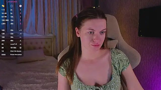 Snapshot of Lovella_Lips chatting on December 2024 01:45:02 PM Lovella Lips online show from December 2024 01:45:02 PM