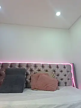 Snapshot of Anal_Luucia chatting on October 2025 12:24:02 PM Anal Luucia online show from October 2025 12:24:02 PM