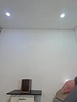 Snapshot of Anal_Luucia chatting on May 2026 12:13:02 PM Anal Luucia online show from May 2026 12:13:02 PM
